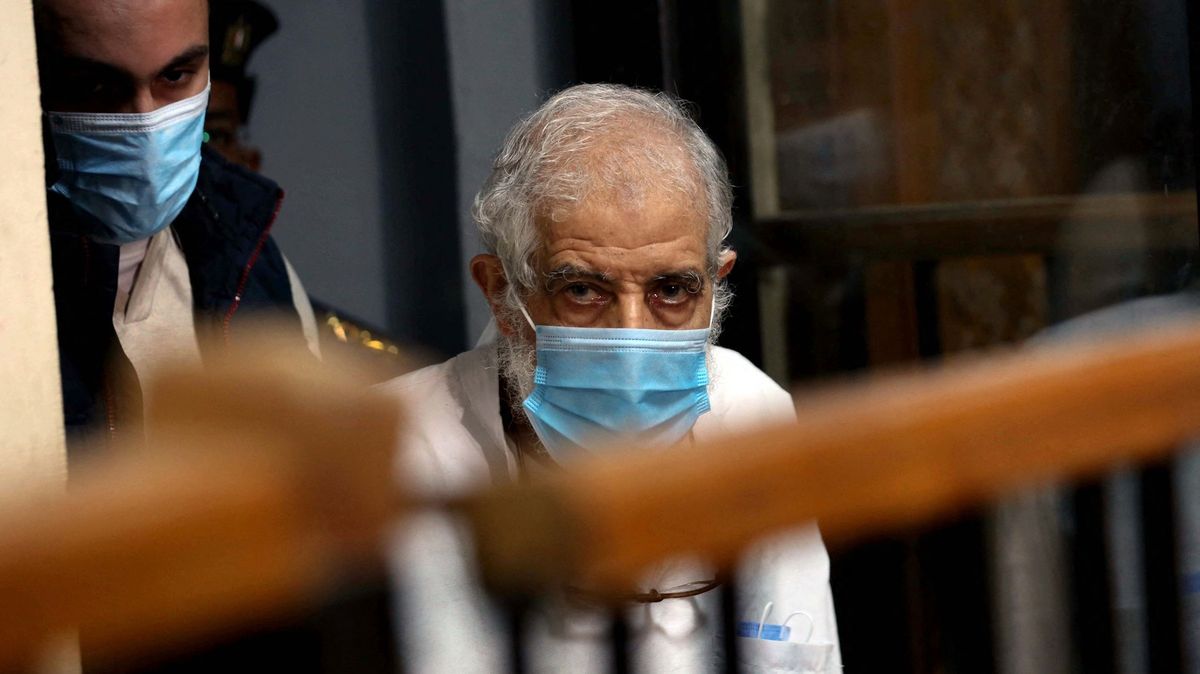 Egypt potvrdil trest smrti pro 12 významných členů Muslimského bratrstva